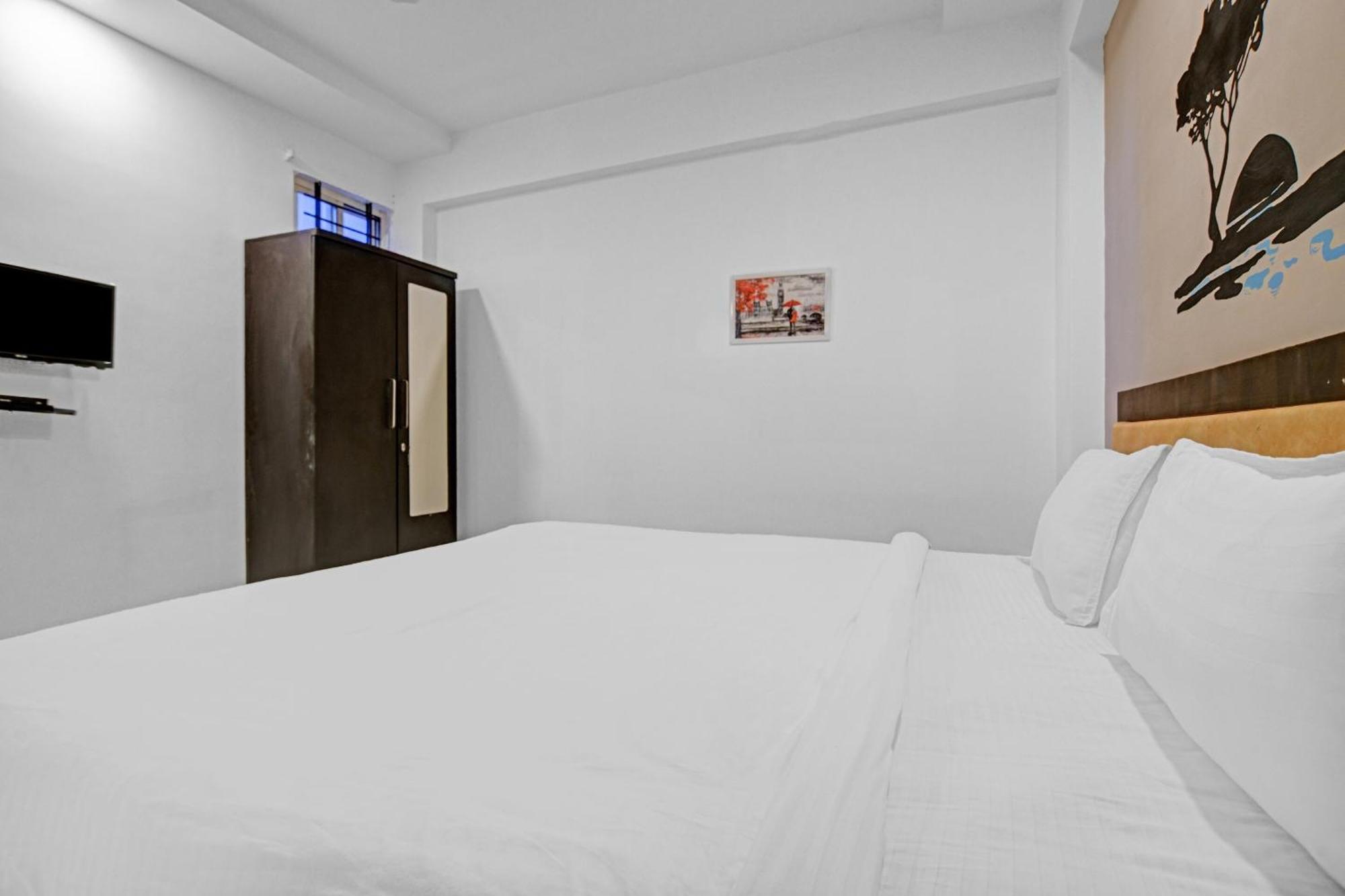 Hotel Collection O The Eternity Near Lig Sqaure à Indore Extérieur photo