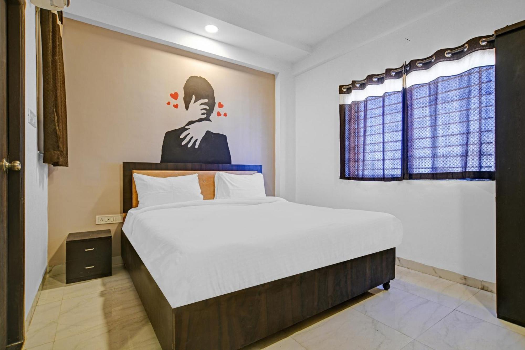 Hotel Collection O The Eternity Near Lig Sqaure à Indore Extérieur photo