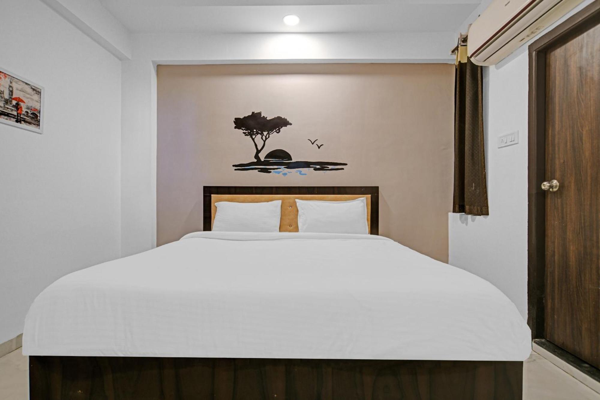 Hotel Collection O The Eternity Near Lig Sqaure à Indore Extérieur photo